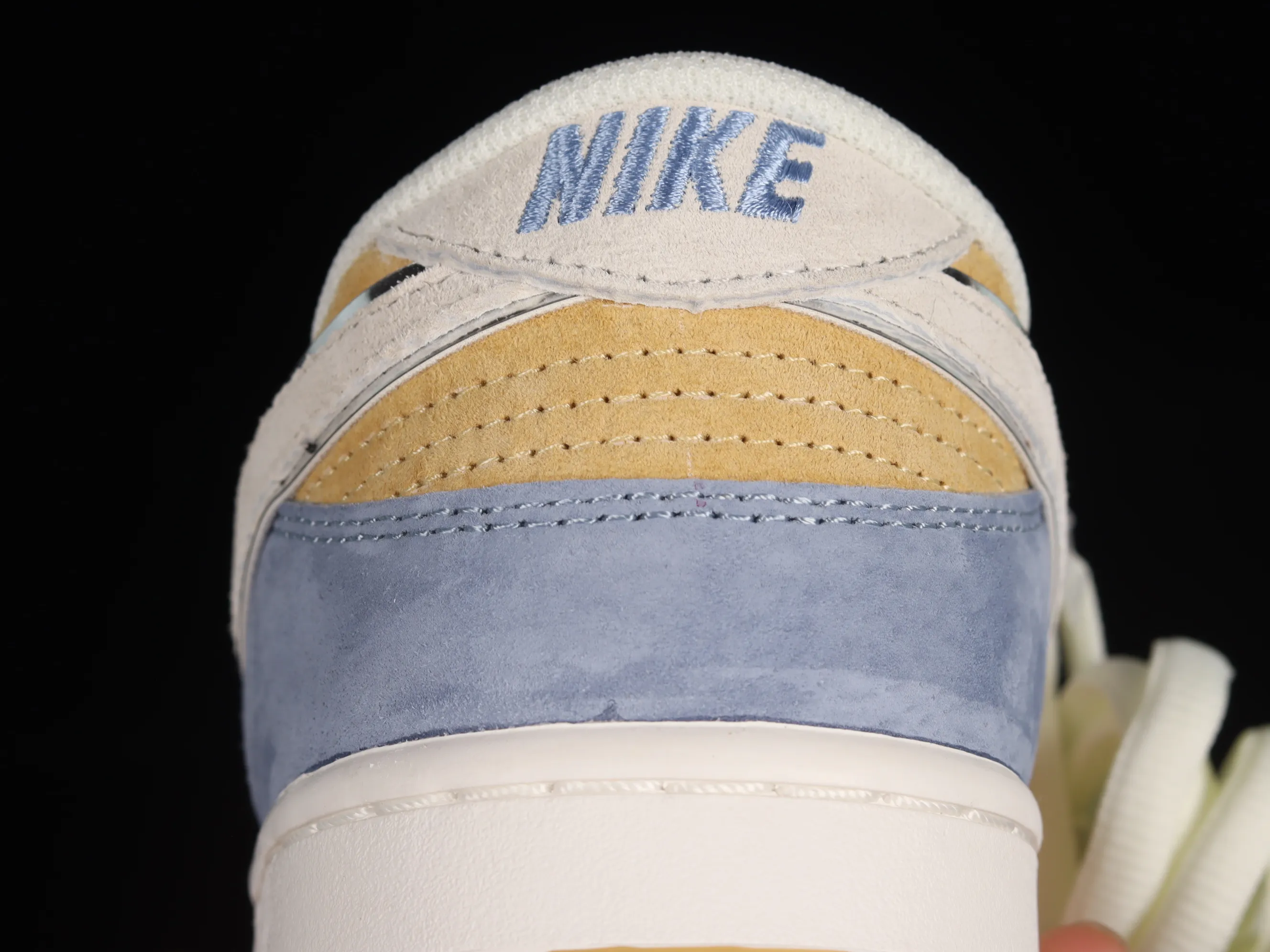 All Categories Nk SB Dunk Series Nk SB Dunk Low Low-top sneakers Otomo Katsuhiro x Nk SB Dunk Low "Steamboy OST" Creative customization collaboration Otomo Katsuhiro co-branded SB low-top sports casual sneakers ST1391-204